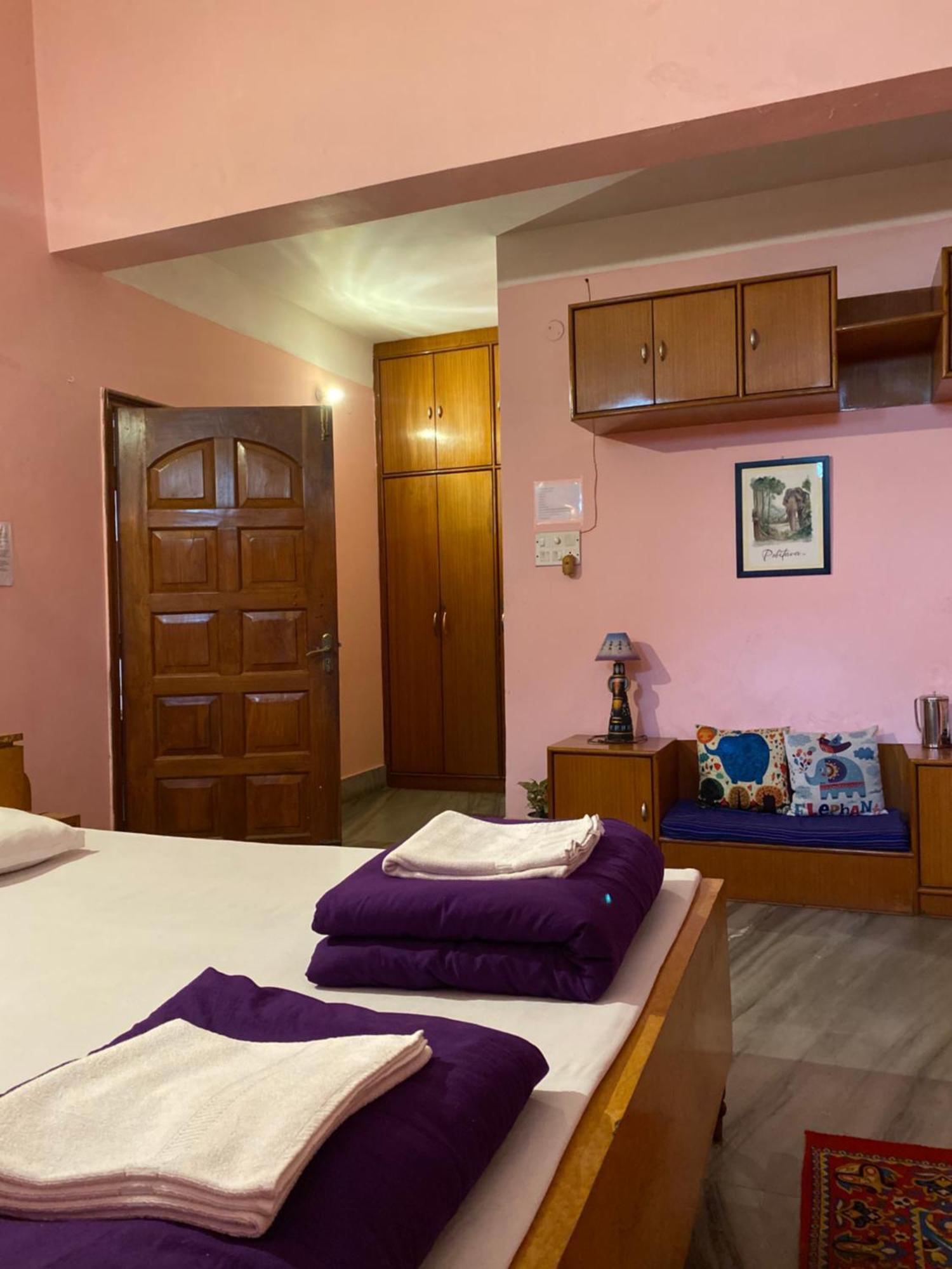 Assam Home Hostel Project Ґувахаті Номер фото