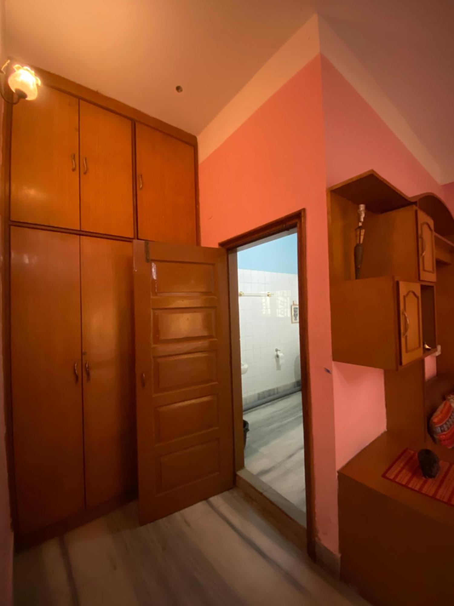 Assam Home Hostel Project Ґувахаті Номер фото